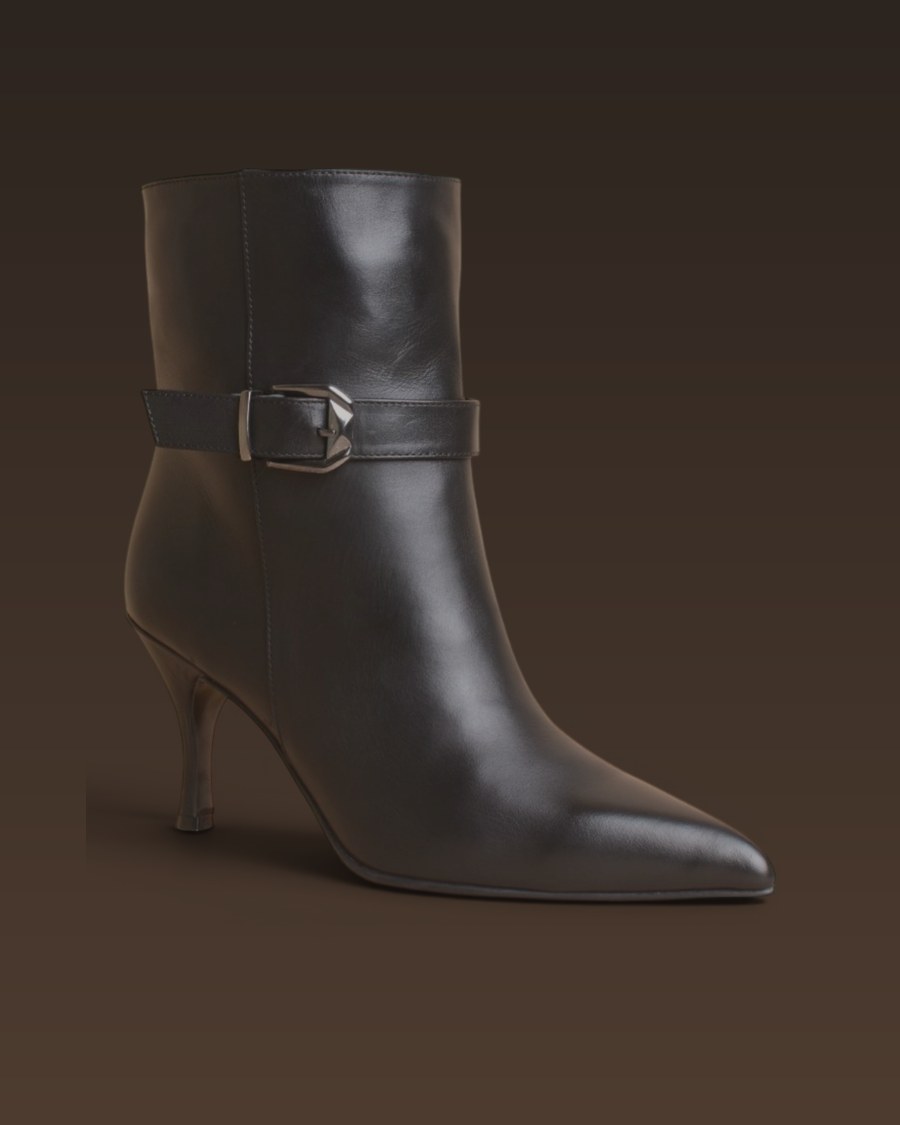 Colección RUKA Winter 27, botas y salones de piel hechos a mano para mujer